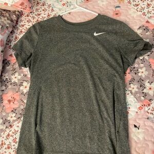 grey nike tee